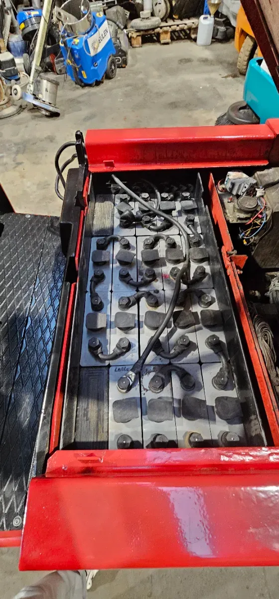 Fenwick 1.5T Eléctrica Lista