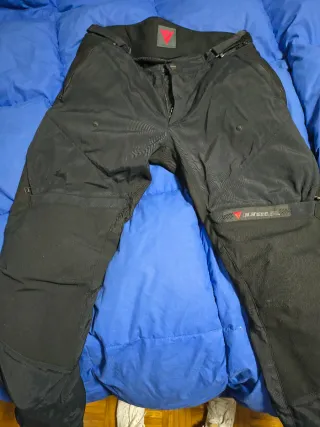 Giacca e pantaloni Dainese taglia 54