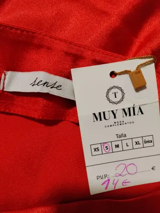 Falda MUY MIA roja talla única