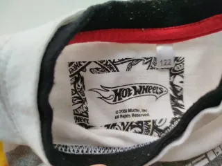 Camiseta Hot Wheels niño 122 cm