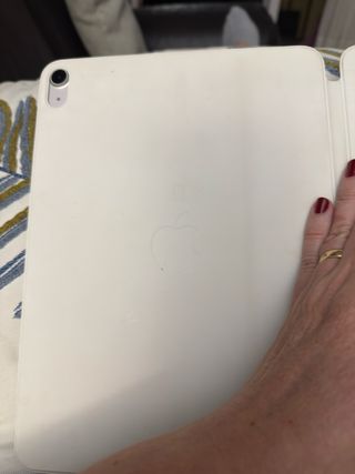 iPad Air 5ª Gen 64GB Blanco + Funda Apple