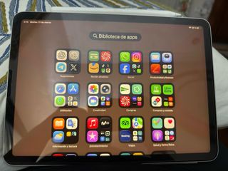 iPad Air 5ª Gen 64GB Blanco + Funda Apple