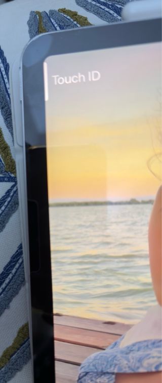 iPad Air 5ª Gen 64GB Blanco + Funda Apple