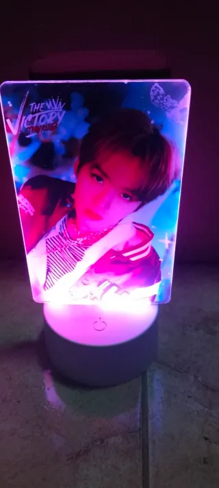 Lámpara LED Lee Know Stray Kids