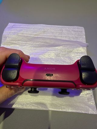 Mando Dualsense Cosmic Red PS5