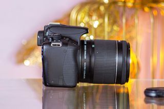 Canon 100D + EF-s 18-55mm IS STM