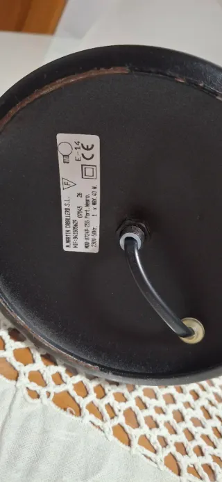 Lámpara de forja y cristal