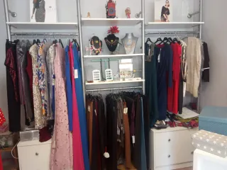 Mobiliario Tienda Ropa y Complementos