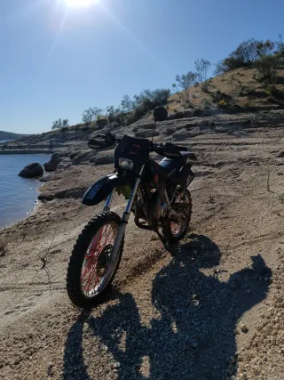 Motor Hispania Furia 50cc Enduro Negra