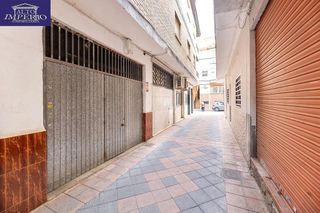 Local comercial en venta en Las Tres Cruces en Armilla