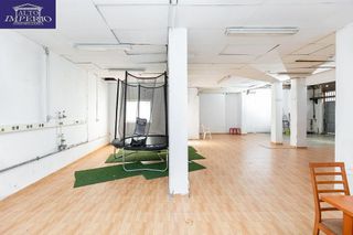 Local comercial en venta en Las Tres Cruces en Armilla