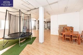 Local comercial en venta en Las Tres Cruces en Armilla