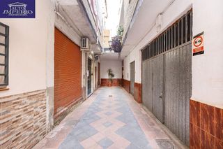 Local comercial en venta en Las Tres Cruces en Armilla