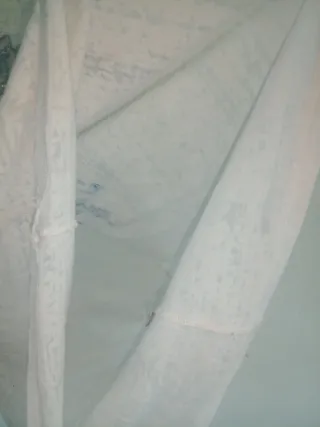 Camiseta Zara sin mangas con pedrería talla M.