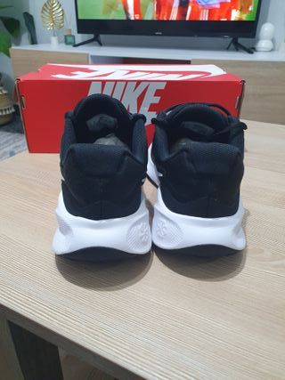 Nike Revolution 7  -T39