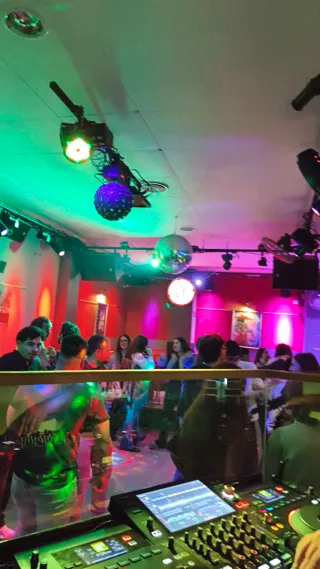 DJ SAAK- DJ I TECNICO DE SONIDO PARA TODO.