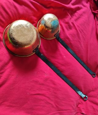 Cazos de cobre rústicos