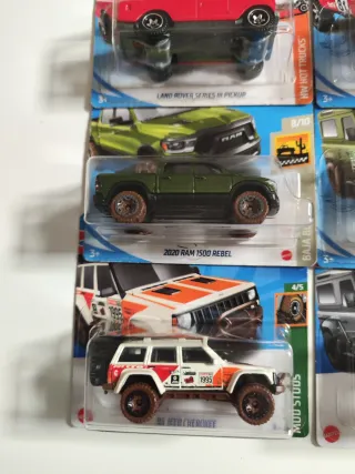 Hot Wheels conjunto jeep Toyota/Lande
