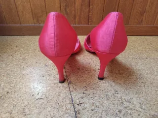 Zapatos de fiesta Pilar Burgos raso coral talla 38