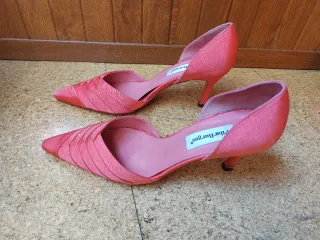 Zapatos de fiesta Pilar Burgos raso coral talla 38
