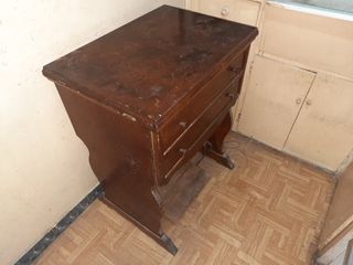 Máquina de coser Sigma vintage con mueble