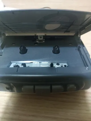 Walkman Sony Mega Bass Gris WM-FX481