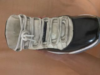 Jordan 11 Negro Blanco