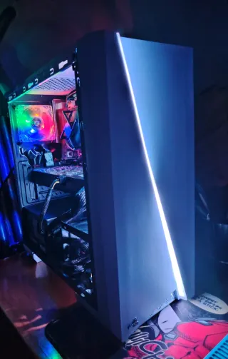 PC Gaming i5 con luces LED