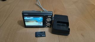 Cámara Sony Cyber-shot DSC-W210 Negra