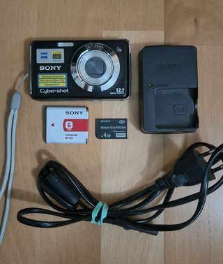 Cámara Sony Cyber-shot DSC-W210 Negra