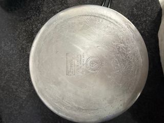 Olla a presión metálica