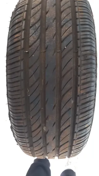 Neumático 205/55R16