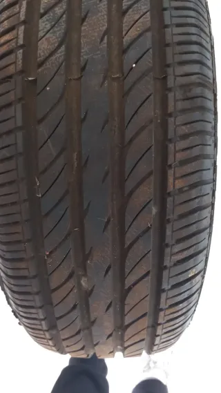 Neumático 205/55R16