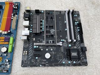 Set di schede madri ASRock, ASUS, GIGABYTE, MSI