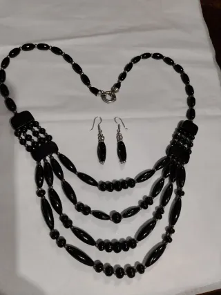 Collar y Pendientes Azabache y Plata