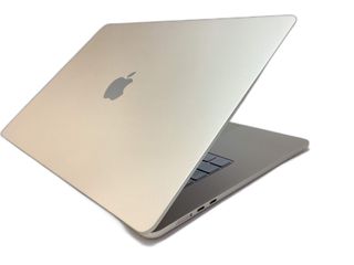 portatil apple apple macbook air m3 8-core 4.0 15 (10gpu) (2024) (a3114)