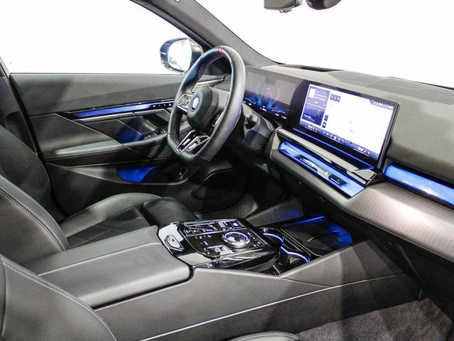 BMW Serie 4 2025, foto 8