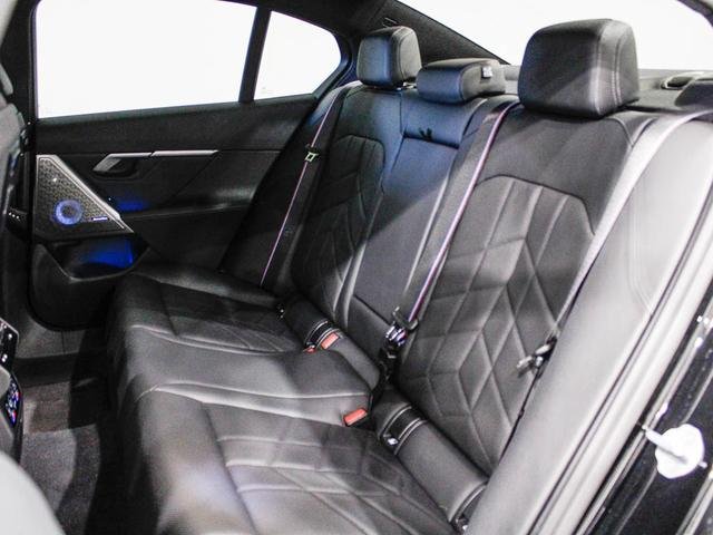 BMW Serie 4 2025, foto 9