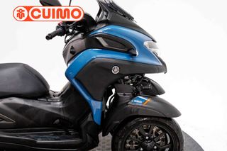 YAMAHA TRICITY 300