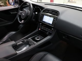 Jaguar F-PACE 2.0L i4D Pure AWD Auto 132 kW (180 CV)