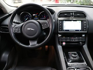 Jaguar F-PACE 2.0L i4D Pure AWD Auto 132 kW (180 CV)