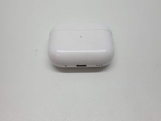 in-ear apple airpods pro 2 gen