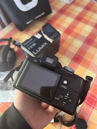 Cámara Panasonic Lumix DMC-FZ18 Leica