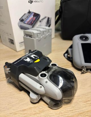 Combo DJI Mini 4 Pro