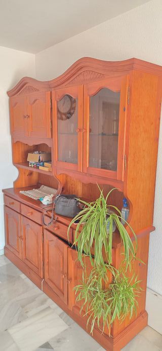 Mueble de salón de madera