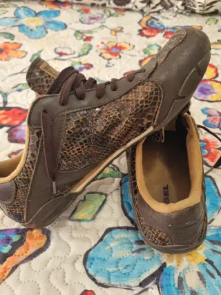 Zapatillas Diesel Talla 44 Marrón Piel Serpiente.
