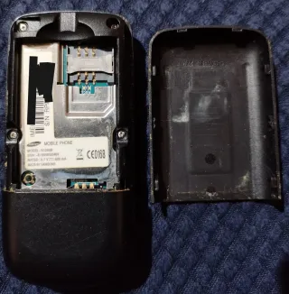 Lote 5 Cellulari Retro: Nokia, Samsung e Alcatel