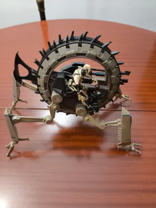 Star Wars Grievous WheelBike + Figura