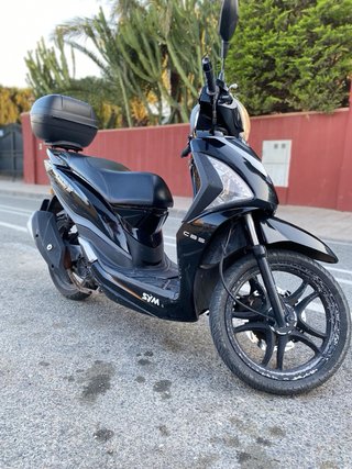 SYM Symphony ST 200 Negra