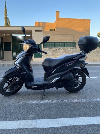 SYM Symphony ST 200 Negra